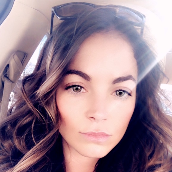 Meet your Posher, Jacqueline - Picture 2 of 2